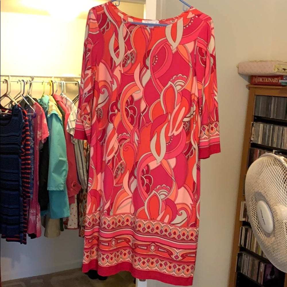 3/4 length sleeve. Pull on dress